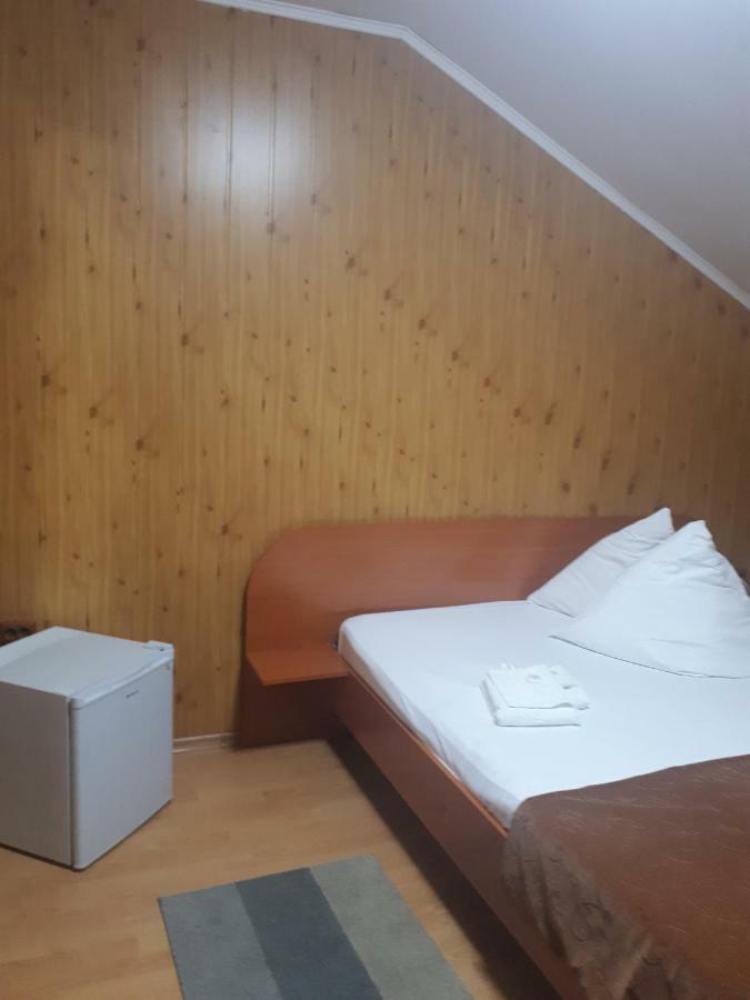 Pensiunea Valea Negrasului Trăisteni 外观 照片